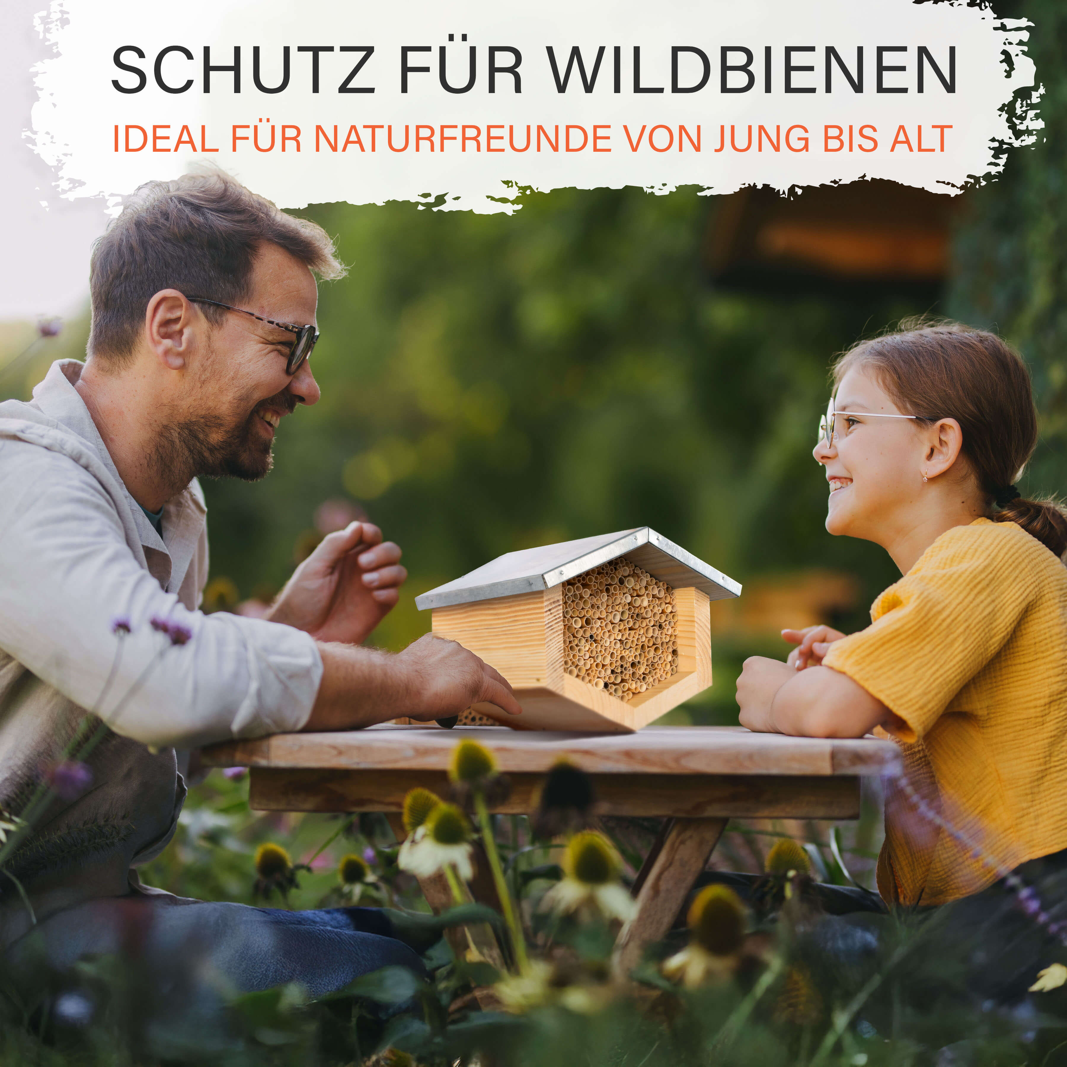 Bienenhotel mit Nisthülsen aus Schilf